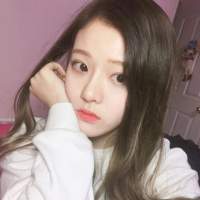 异能量酷girl 白天傻乐，晚上傻哭。