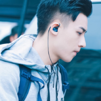 不被别人左右 我不会对孤独撒谎 你