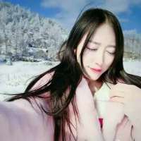 我欠他一个回头和一句解释. 我的眼泪，只为祭奠一