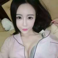 我欠他一个回头和一句解释. 我的眼泪，只为祭奠一