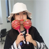 ???φ 我生气了，我躲起来以