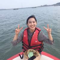 ???φ 浑浊的双眸里，忧伤成