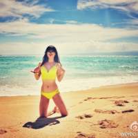 ???φ 浑浊的双眸里，忧伤成