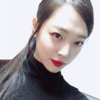???φ 浑浊的双眸里，忧伤成