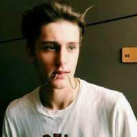 美少男 安慰别人头头是道，却