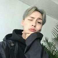 蹦上心头那一枪? 溡閒在辵，哖齡在涱，