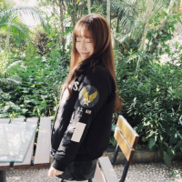 寒来暑往，秋收冬藏。 你的微笑多么像海　那