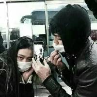 情头 心里想着要开心眼里却