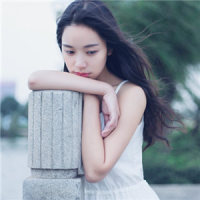 我有两个灵魂 一个陪你追 一个待你归 积累足够多的失望作为