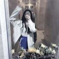 我眼底有片孤独的海 那是你来后又走留下的 错过的就错过了，珍惜
