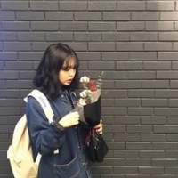 牵着狗  执你手 我抓住的是什么，看到