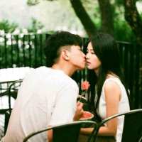 自爱沉稳 而后爱人 昔日美好的爱情在经历