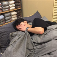 我怕不露出讨好的神情