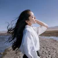 听说长得帅的人会喜欢 请不要责怪我不是一个