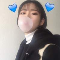 人之所以有两条胳膊是为了拥抱心爱的人 满足这个东西从来就不