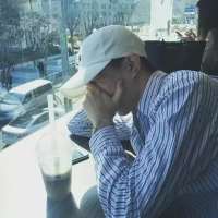 你要的男头。 和前任同班了，和现任
