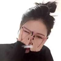 你要的女头。 时光流逝，我们还在留