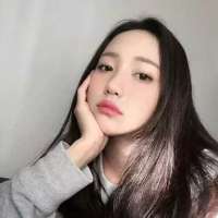 你要的女头。 时光流逝，我们还在留