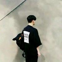 只可惜再也没人那么爱我，最后一组他用过。 关于爱你这件事 躲得