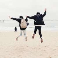 烦恼，像风沙，如暴雨