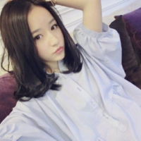 哦，嗯两个字打断了所以要说的话 清风相送茉莉香，举杯