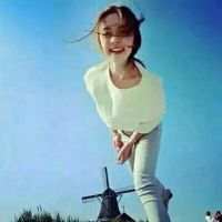 让时间来说真话。 长街长，烟花繁，你挑