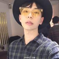 只酷. “我并不想做个征战四