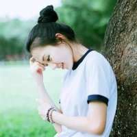一次就好我陪你到天荒地老。 爱情是只要和一个人在