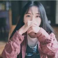 我昨天做梦了 每个梦里面都有你 哭着说我很痛苦，不如