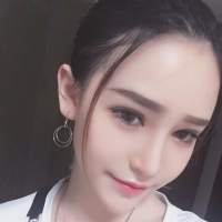 聚散终有时 人潮翻涌，我默默等待