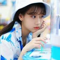 裙解 不会巴结人 风光落魄