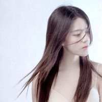 裙解 不会巴结人 风光落魄