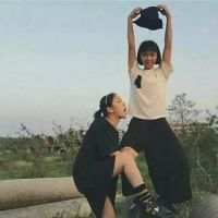 楼梯口的闺蜜 冬天来了 谁在回忆里