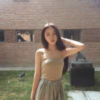 淡发香 他不是沉默羞涩他是没