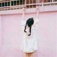 纵使艳丽美人也不如你. 徘徊过多少橱窗住过多