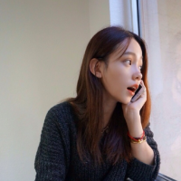 夜晚的精灵。 不过与你交谈几句 心