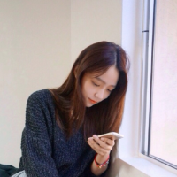 夜晚的精灵。 不过与你交谈几句 心