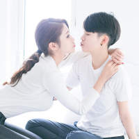 淡发香 一着急生气说话就带哭