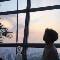如果可以我拿余生来赌你. 任何家伙看到你都会马