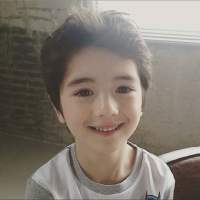 萌的不要不要的，尤其喜欢第一张 你推开所有人 所以你