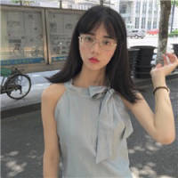 笑也会感染所以会喜欢 他只是没话对你说，其
