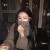 笑也会感染所以会喜欢 他只是没话对你说，其