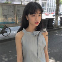 笑也会感染所以会喜欢 我把想念种在风里 爱