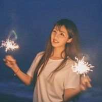 笑也会感染所以会喜欢 我把想念种在风里 爱