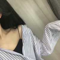 我最轻浅的念想 不过是和你一起仰望天堂 别忧伤的太早 你只是