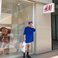 10r 幸福，是在人潮拥挤的
