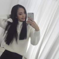 终归一句人在尘埃 不要太在乎一个人，越