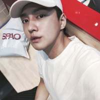 桀骜不驯 像一场烂电影 看过就