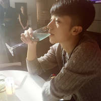 桀骜不驯 像一场烂电影 看过就