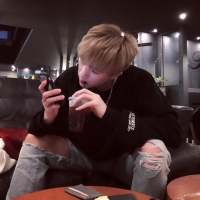 桀骜不驯 像一场烂电影 看过就